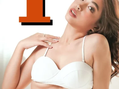 Nữ Sinh Ngoan Hiền [18+]